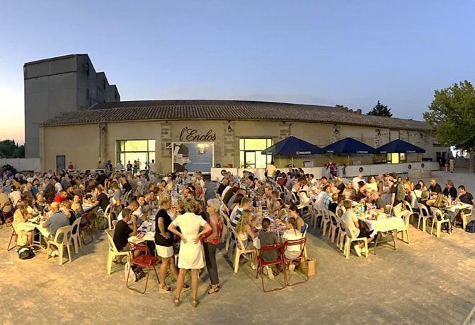 Lire la suite à propos de l’article Fête nationale – Repas et soirée dimanche 13 juillet à l’Enclos